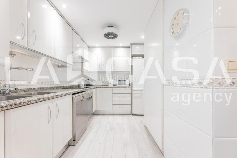 Foto 3eaab5c2-b273-4857-b3aa-d325df1de48e. Appartement avec chauffage parking dans Aiora Valencia