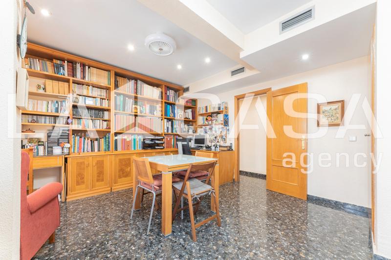 Foto 5092c2d3-5b13-4f30-bc29-5941f3027f7c. Appartement avec chauffage parking dans Aiora Valencia