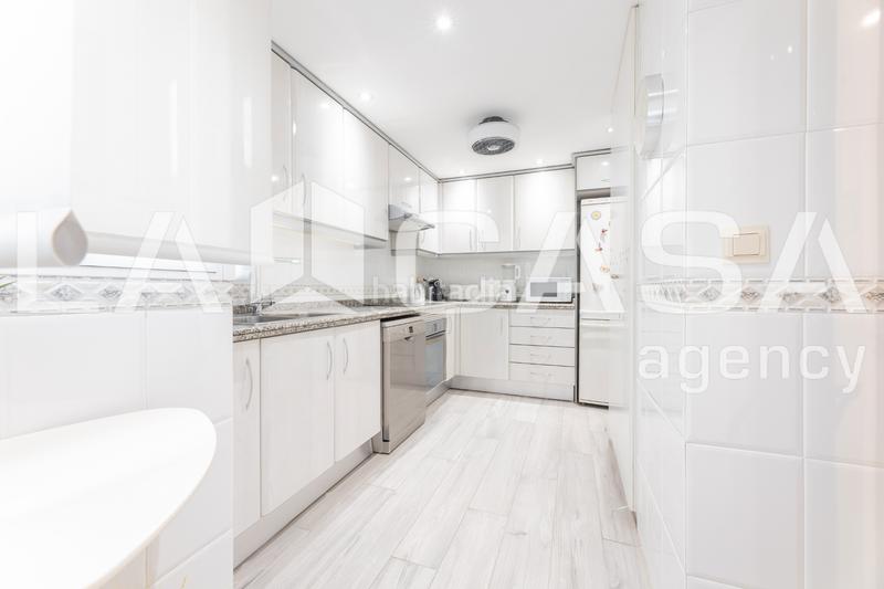 Foto 5e42e8e2-567e-4b72-9a6c-7ce9c69135c1. Appartement avec chauffage parking dans Aiora Valencia