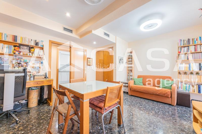 Foto 66c6e5ae-ee27-4634-a772-14e4c47024e1. Appartement avec chauffage parking dans Aiora Valencia