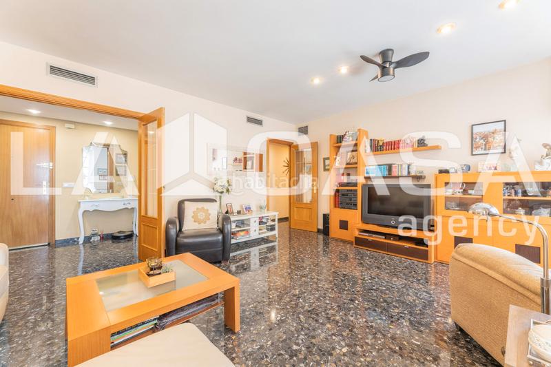 Foto a6f3bf02-3b5d-4631-bb6d-7901e294fe15. Appartement avec chauffage parking dans Aiora Valencia