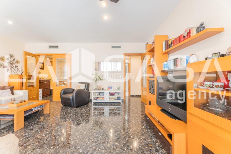 Foto abddac72-e937-4d29-912d-e08ce820116b. Appartement avec chauffage parking dans Aiora Valencia