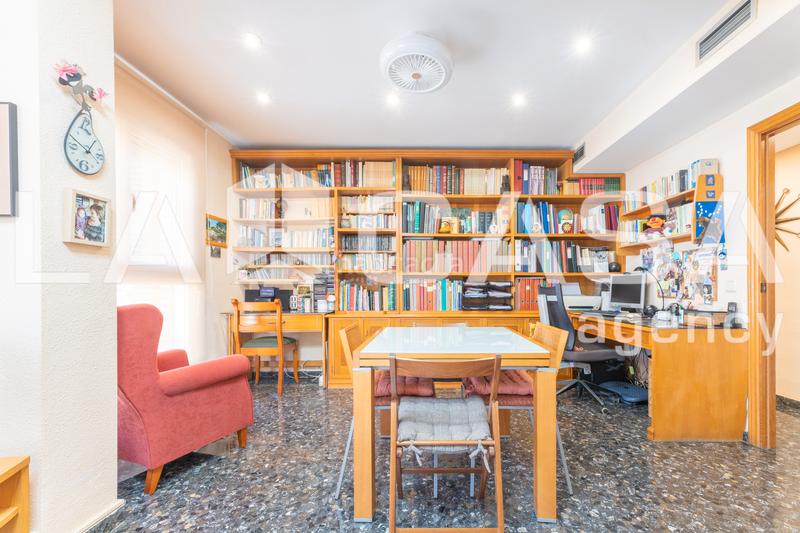 Foto aee29b2c-cbed-411c-98ad-c9bcee6375db. Appartement avec chauffage parking dans Aiora Valencia