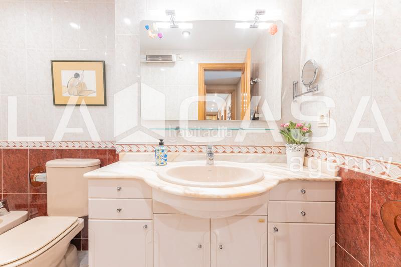 Foto db475a73-35ab-4b50-bea8-ddbf2cedb0f5. Appartement avec chauffage parking dans Aiora Valencia