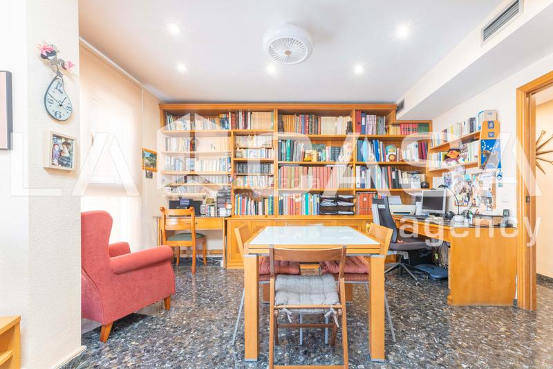 Foto fa04346a-e184-4236-baba-7d2efe3da68f. Appartement avec chauffage parking dans Aiora Valencia