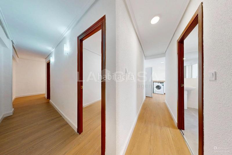 Foto 6ce0b3fe-6974-4425-96dd-108bdd0972cc. Flat in Aiora Valencia