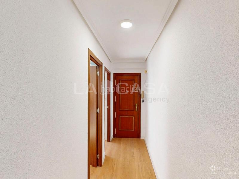 Foto 9f7fafcf-d678-44e5-bd43-5be127abbbf2. Flat in Aiora Valencia