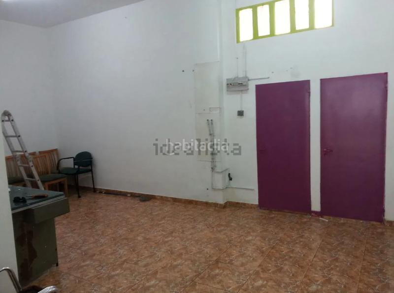 Foto 16093b9f-6bb9-4440-a581-c9127f90cfb3. Local commercial dans Trinitat Valencia