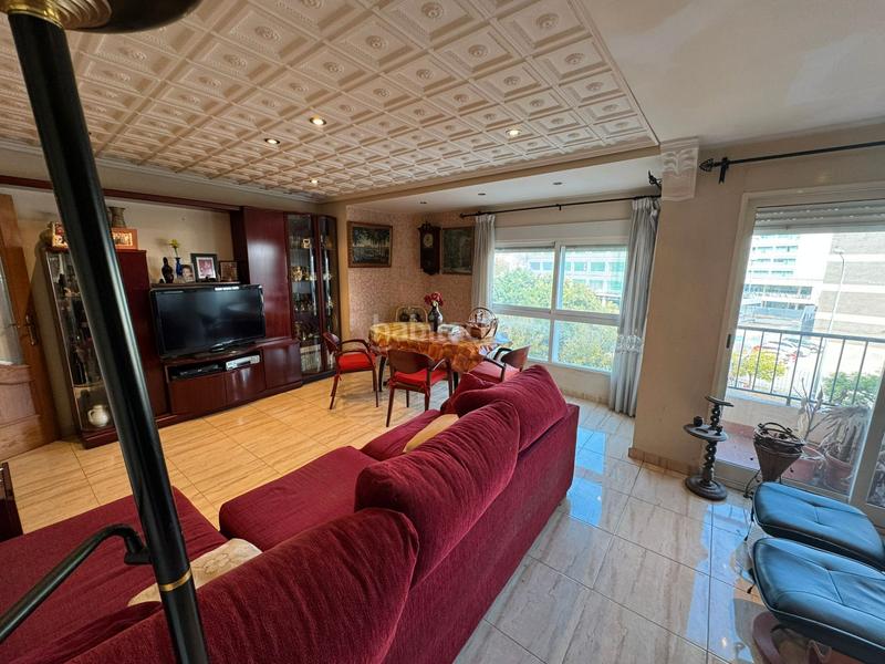 Foto 2a7fbee1-70ca-48fd-9bd7-01fa9a646cff. Pis amb aparcament a La Carrasca Valencia