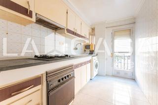 Appartement  Carrer de campoamor. Piso en venta en calle de campoamor