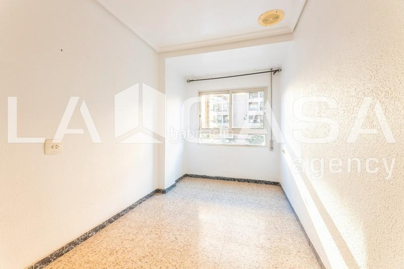 Foto 48acb7b1-c361-45fd-939e-8afef655c143. Pis a Ciutat Jardí Valencia