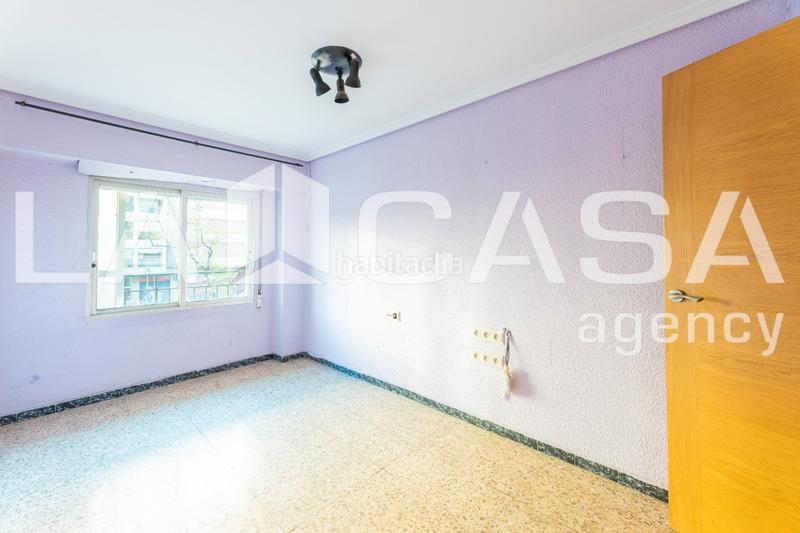 Foto edb7fb5a-be91-4107-ade9-af35b8a27796. Pis a Ciutat Jardí Valencia