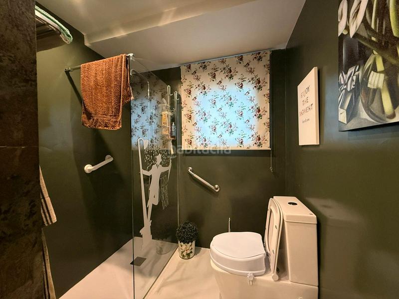 Foto 716abd45-4c6e-43f7-9d77-251829ed4003. Attique avec chauffage dans Gran Via Valencia