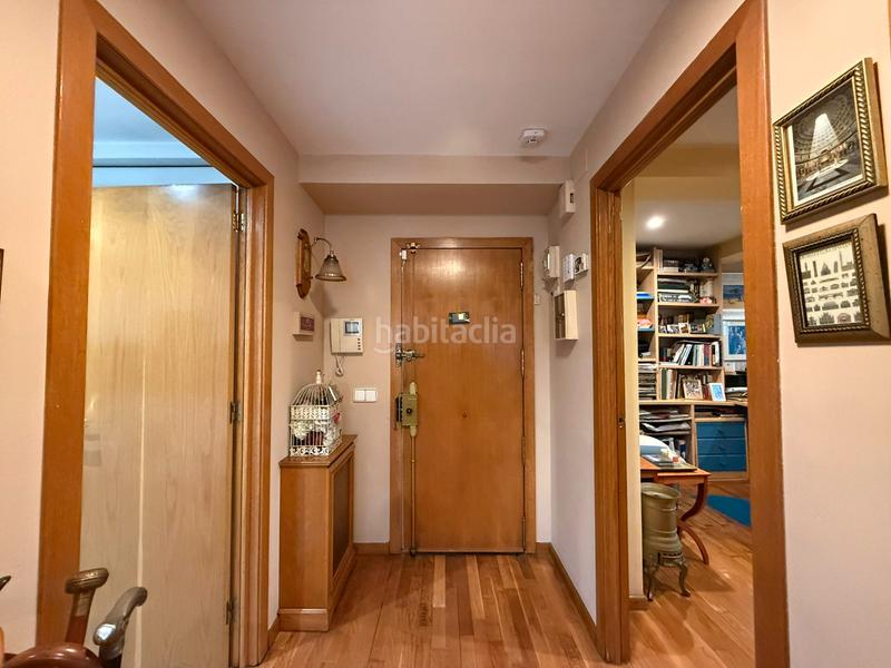 Foto c198e86a-5f33-42e4-9f00-b633c4906abd. Attique avec chauffage dans Gran Via Valencia