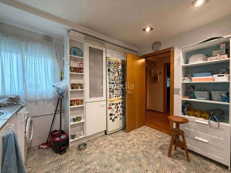 Foto f6bd1e6a-e0f3-4c7c-a26d-6088bdb9aeae. Attique avec chauffage dans Gran Via Valencia