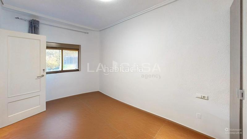 Foto 61e4e230-affb-43c6-bf01-92413edda80e. Appartamento in Camí Fondo Valencia