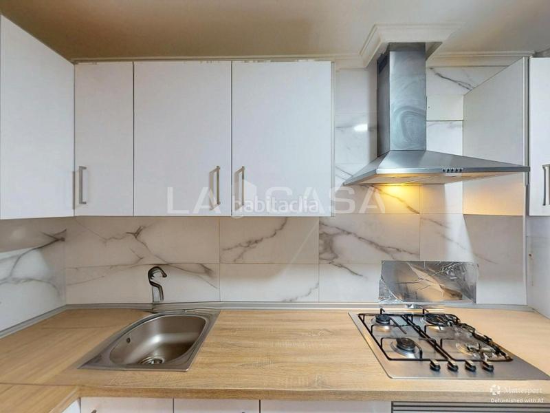 Foto 766fdcbc-7945-4d0a-b2b9-a521187a3888. Appartamento in Camí Fondo Valencia