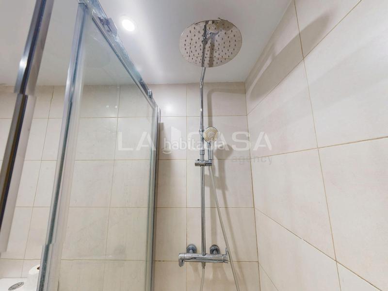 Foto 9692e159-7ddc-48ad-bbb1-233bc1e23eef. Appartamento in Camí Fondo Valencia