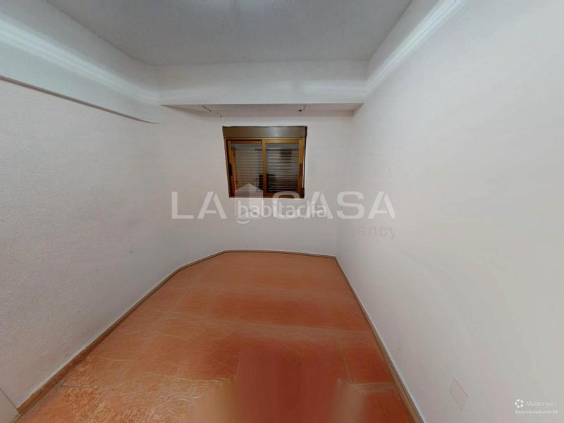 Foto bad9b885-0b54-4b41-bdad-00555f8f478c. Appartamento in Camí Fondo Valencia