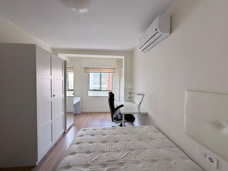 Foto 1f018c84-50fe-452d-a62d-efeb5c15022f. Pis a Malva Rosa Valencia