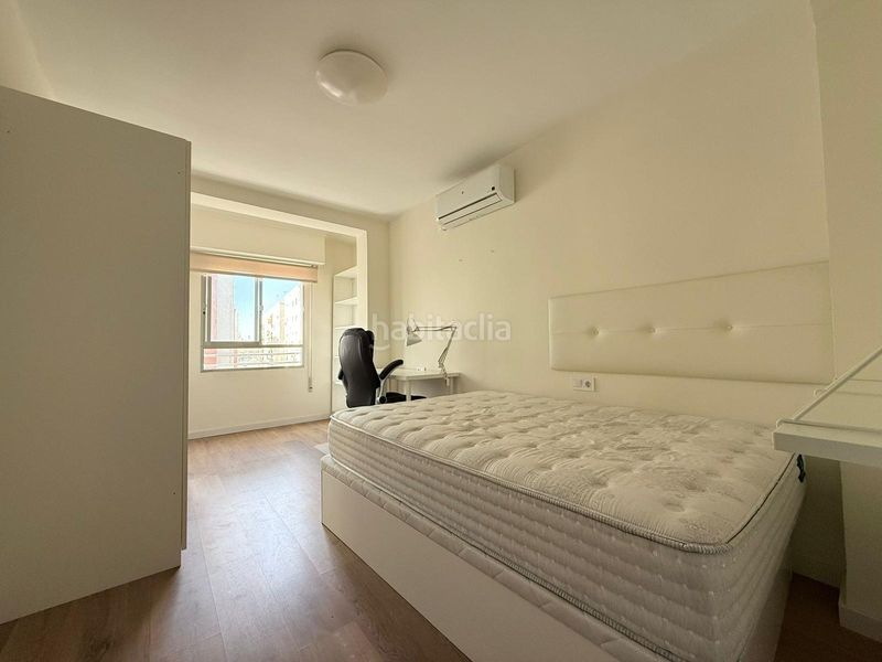 Foto 7446a3f0-fd2a-467c-95a7-b99236a87ac6. Pis a Malva Rosa Valencia