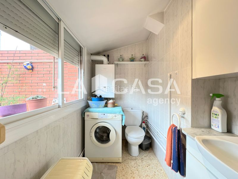 Foto ae91bebd-1d57-408d-bd10-65869210a757. Dúplex a Llefià Badalona