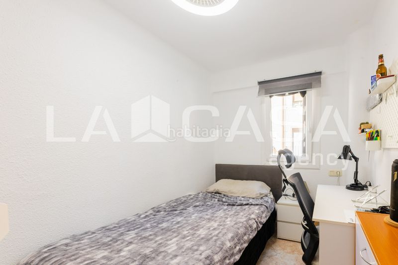 Foto a2c037ed-9de7-4658-971b-240b1a478a0b. Pis a Penya-Roja - Avda. Francia Valencia