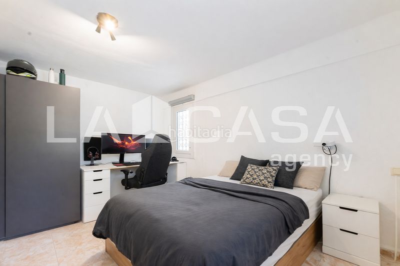 Foto e209bc9a-86cd-4b69-a438-8aa7c09ce944. Pis a Penya-Roja - Avda. Francia Valencia