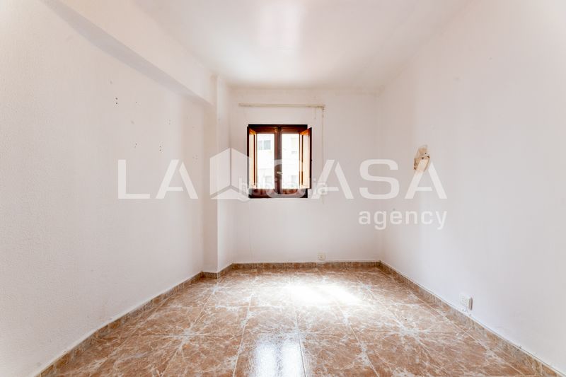 Foto 0ab53e79-6964-44f5-b54d-91ce0ce2fad3. Pis a Trinitat Valencia