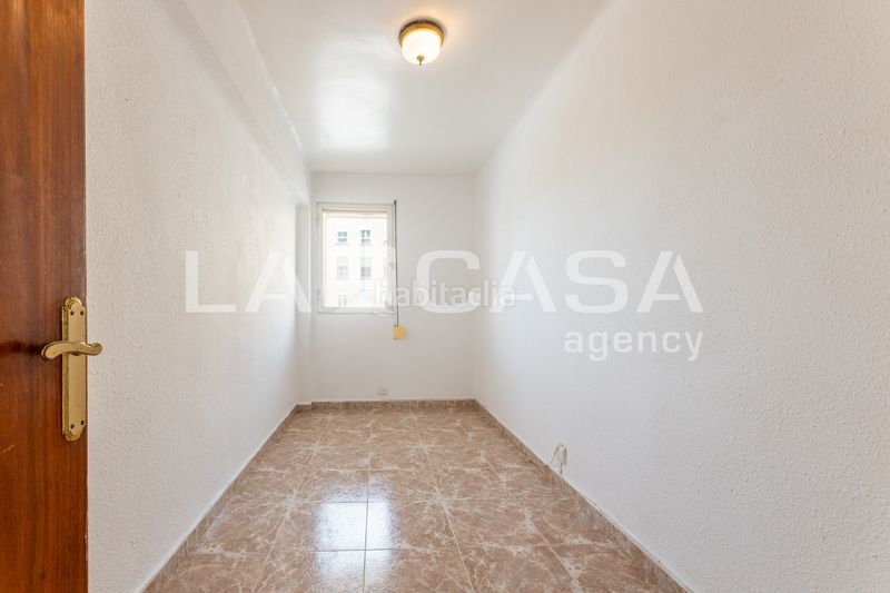 Foto 434273f4-2556-43c0-addd-b48d7e36b86b. Pis a Trinitat Valencia