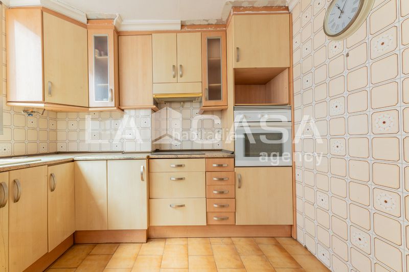 Foto b8a60f84-a6e3-40ad-9065-f6b3e99932de. Pis a Trinitat Valencia