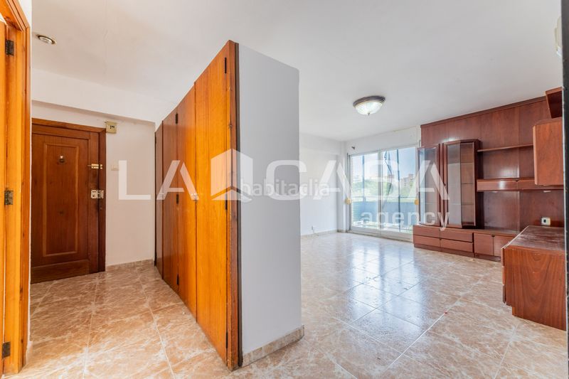 Foto d35efa1c-5f76-497b-87cf-58106628d2b6. Pis a Trinitat Valencia