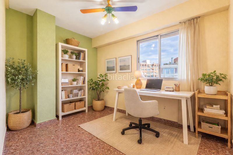 Foto 5af18c5c-dd5e-4508-affb-0c44cdc652af. Pis a Tormos Valencia