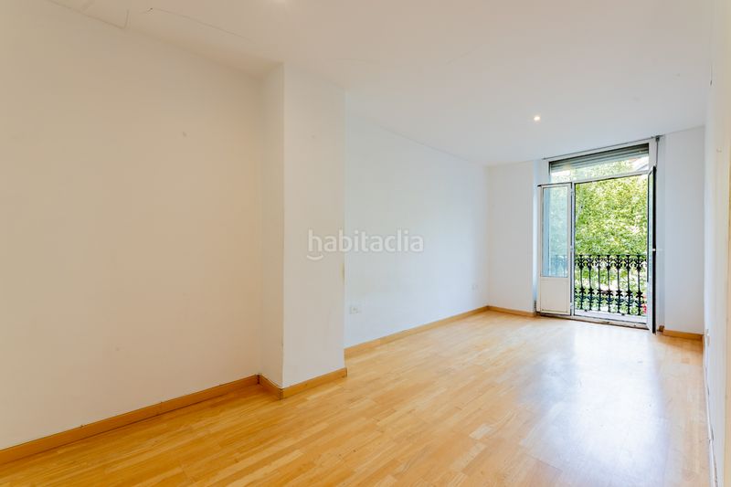 Foto 8d91137a-eb96-47ee-a745-19a0b5f22840. Pis a La Petxina Valencia