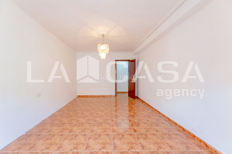 Foto 68234ed6-ba5b-4f07-8025-66ae77e518ec. Pis a L´Amistat Valencia