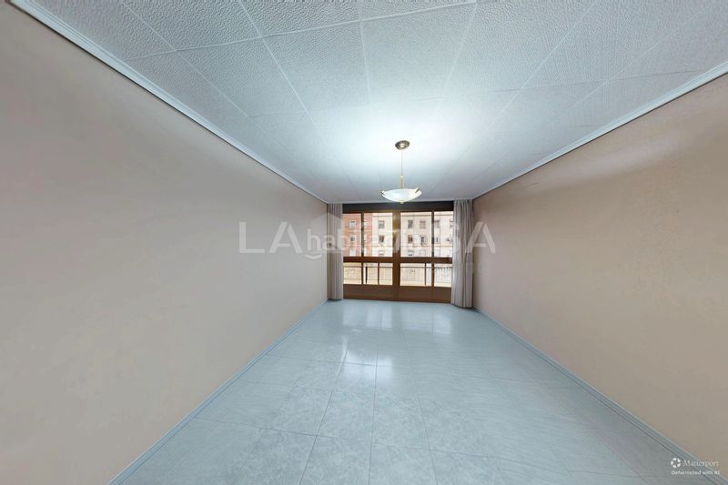 Foto 2da65e84-a01a-4aa8-b9f0-94d052041dc8. Pis a Camí Fondo Valencia