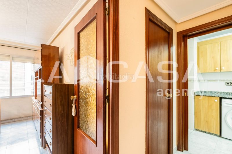 Foto 81c22e33-c58e-4b4b-83dd-859ac12c46ba. Pis a La Bega Baixa - Plaza Xúquer Valencia