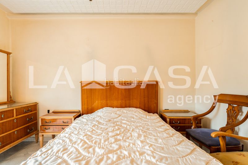 Foto cd26ac7d-9a13-4337-86d7-8b60d50854fd. Pis a La Bega Baixa - Plaza Xúquer Valencia