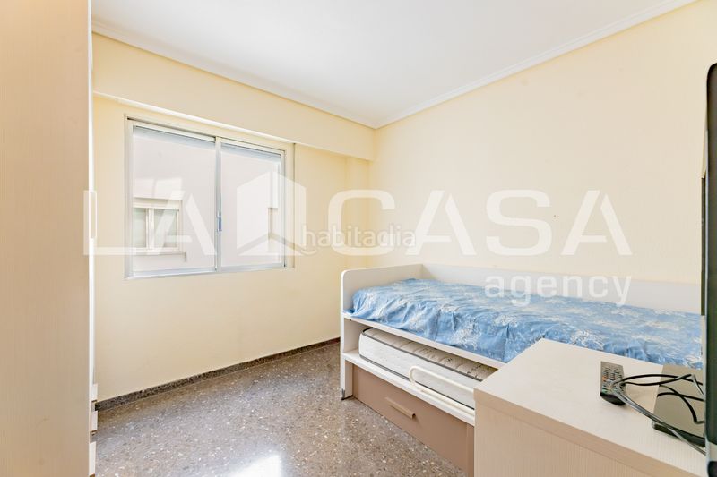 Foto a4ffa4cf-22e8-4dd2-8b02-74ccc824675a. Pis a Camí Fondo Valencia