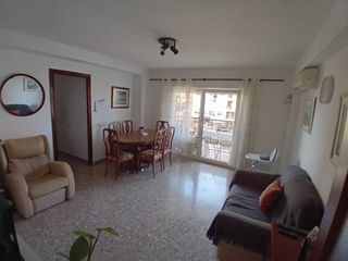 Affitto Appartamento  Avinguda de blasco ibáñez. Piso en alquiler en blasco ibañez