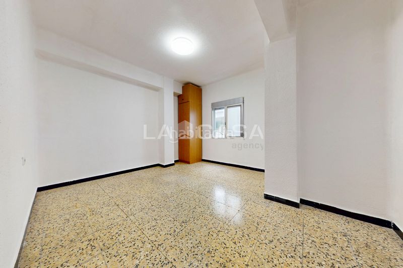 Foto c7c003cd-db51-4f03-b0c4-7820c52a1c5a. Pis a La Creu del Grau Valencia