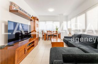 Flat  Carrer de fermín galán i garcía hernandez. ¡oportunidad única! magnífico piso en venta en burjassot, zona c