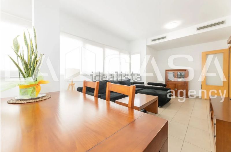 Foto c3faa036-8ffa-48c4-9d68-38c6666c1451. Pis a Zona Concordia Burjassot