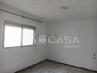 Pis  Carrer del pintor dalmau 8. ¡descubre tu nuevo hogar frente al mar!
