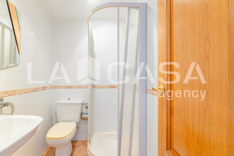 Foto 13f05439-e3ef-40d4-b3c6-d9ccc99ba628. Pis a L´Amistat Valencia
