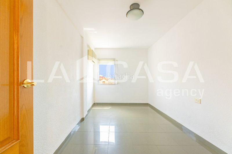 Foto 7878c423-167d-4fac-b0b1-605dbde3d322. Pis a L´Amistat Valencia