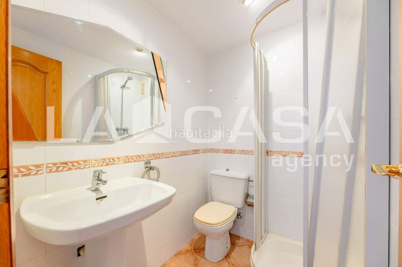 Foto c0b05352-1431-4af5-a308-722a0dfd5bdc. Pis a L´Amistat Valencia