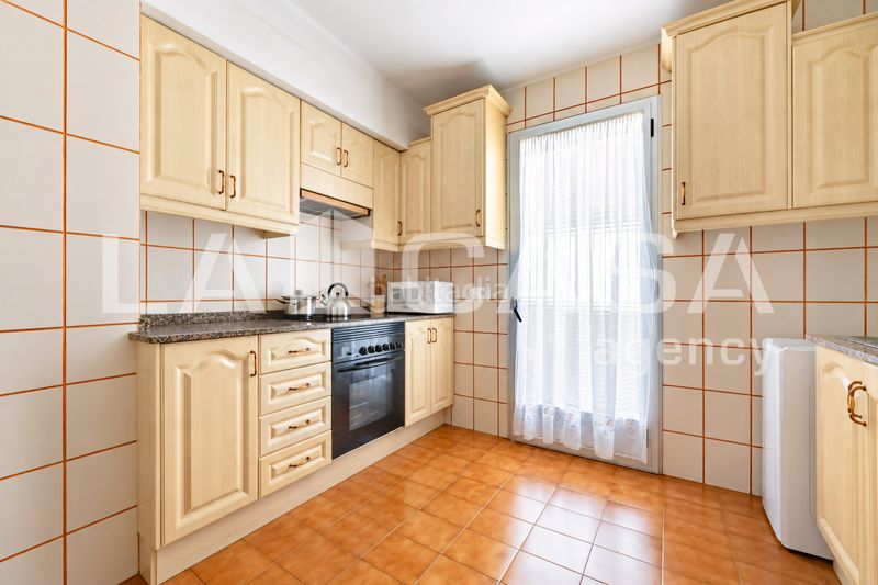 Foto 0b8701b3-2f48-4d88-9efa-6541cce96755. Pis a Trinitat Valencia