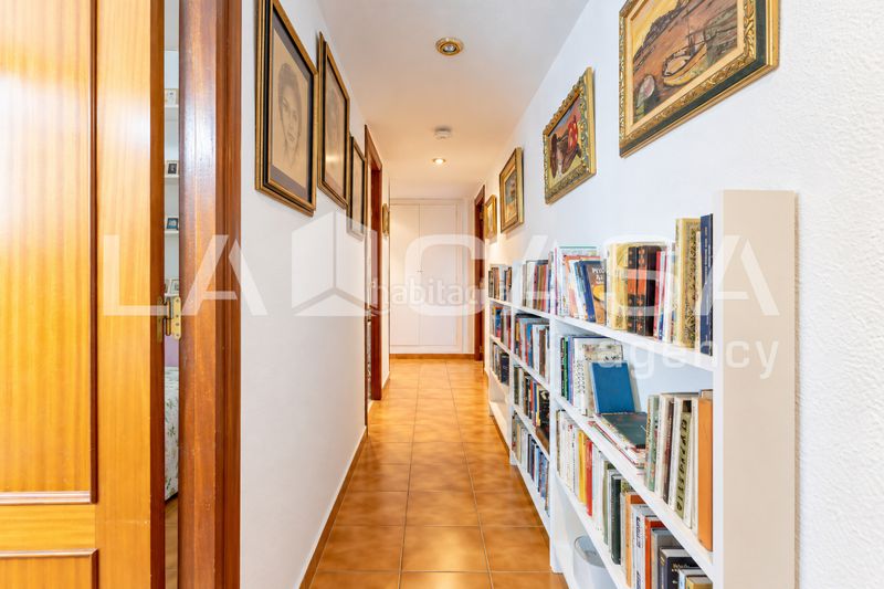 Foto c0e9dd4d-3e5c-4672-b91c-b3e674770578. Pis a Trinitat Valencia
