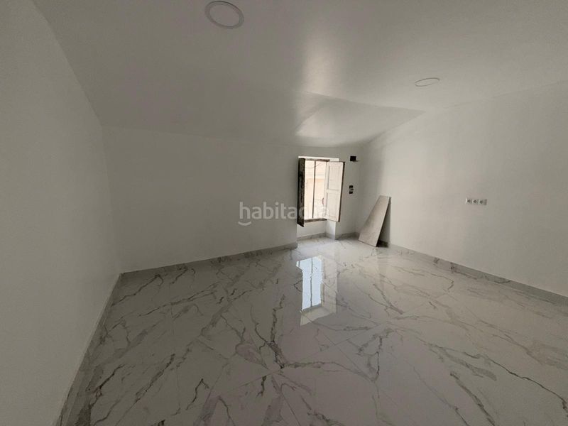 Foto fa3514e1-5fac-40e5-b776-5bc5de58a545. Semi detached house in Rafelbunyol